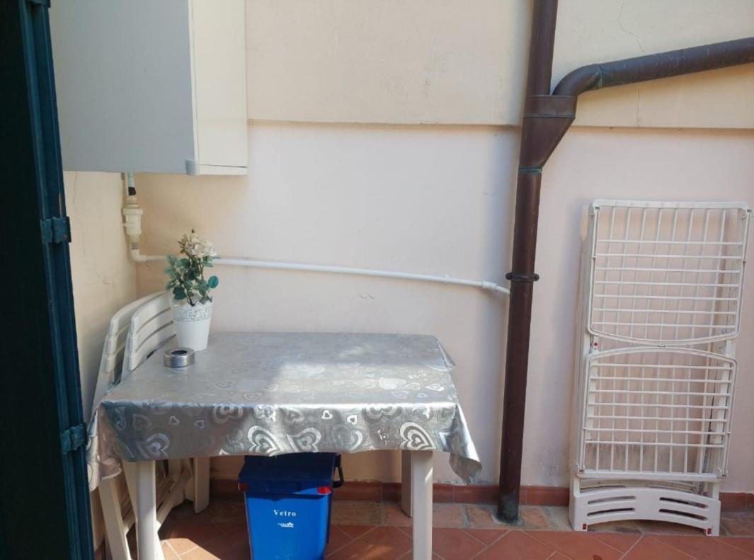 Bilocale Centro Storico Apartamento Pesaro Exterior foto