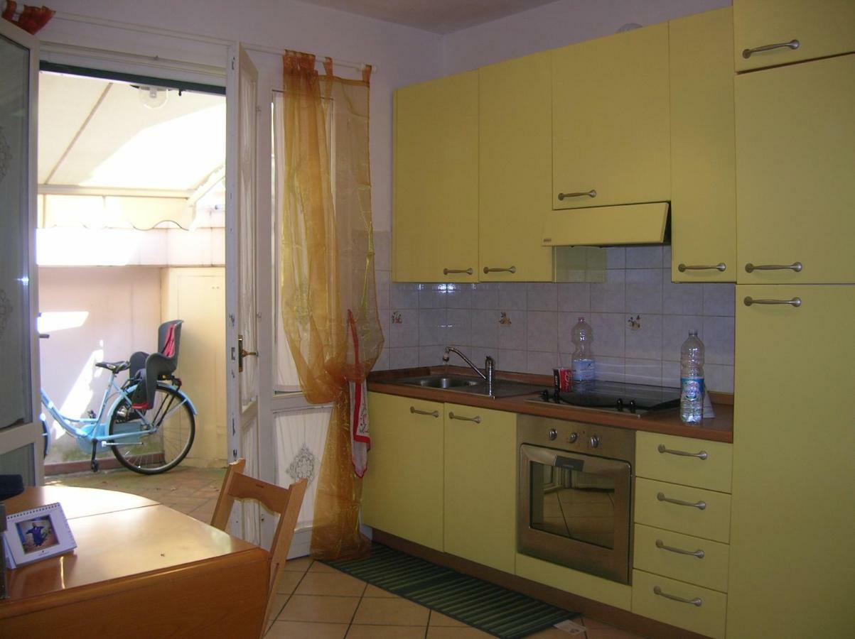 Bilocale Centro Storico Apartamento Pesaro Exterior foto